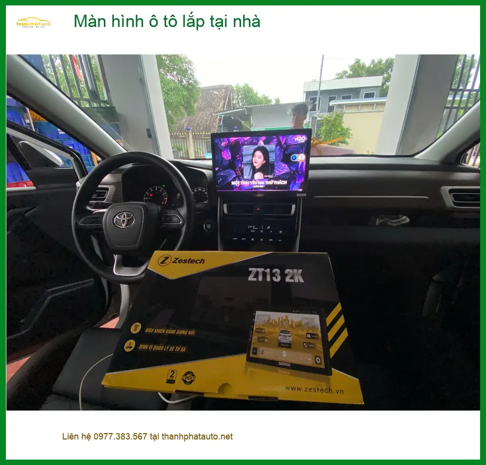 Anh Dũng lắp Màn hình ô tô tại nhà Quận 2 cho Honda Civic nhanh gọn
