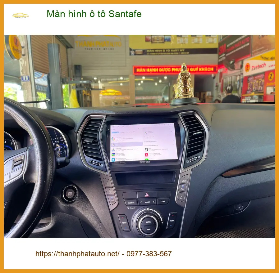 Anh Tấn lắp màn hình ô tô Santafe Quận Phú Nhuận vì màn zin quá cũ