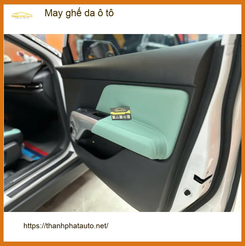 Anh Khánh may ghế da ô tô Hyundai Accent tại Quận 10 để nội thất xe sang trọng hơn ảnh thực tế 4