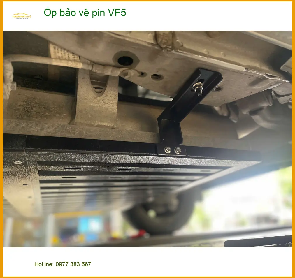 Chị Cẩm lắp Ốp bảo vệ pin VF5 cho VinFast VF5 tại Quận 10 vì lo ngại va đập ảnh thực tế 4