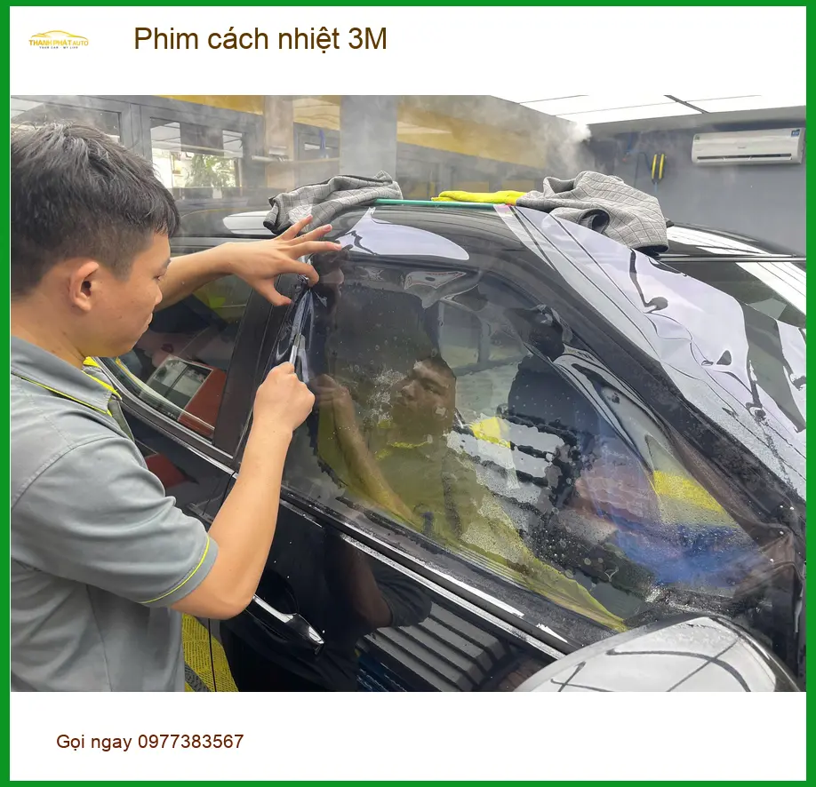 Anh Khải dán phim cách nhiệt 3M cho Toyota Vios tại Quận Tân Phú để chống nóng gay gắt ảnh thực tế 5