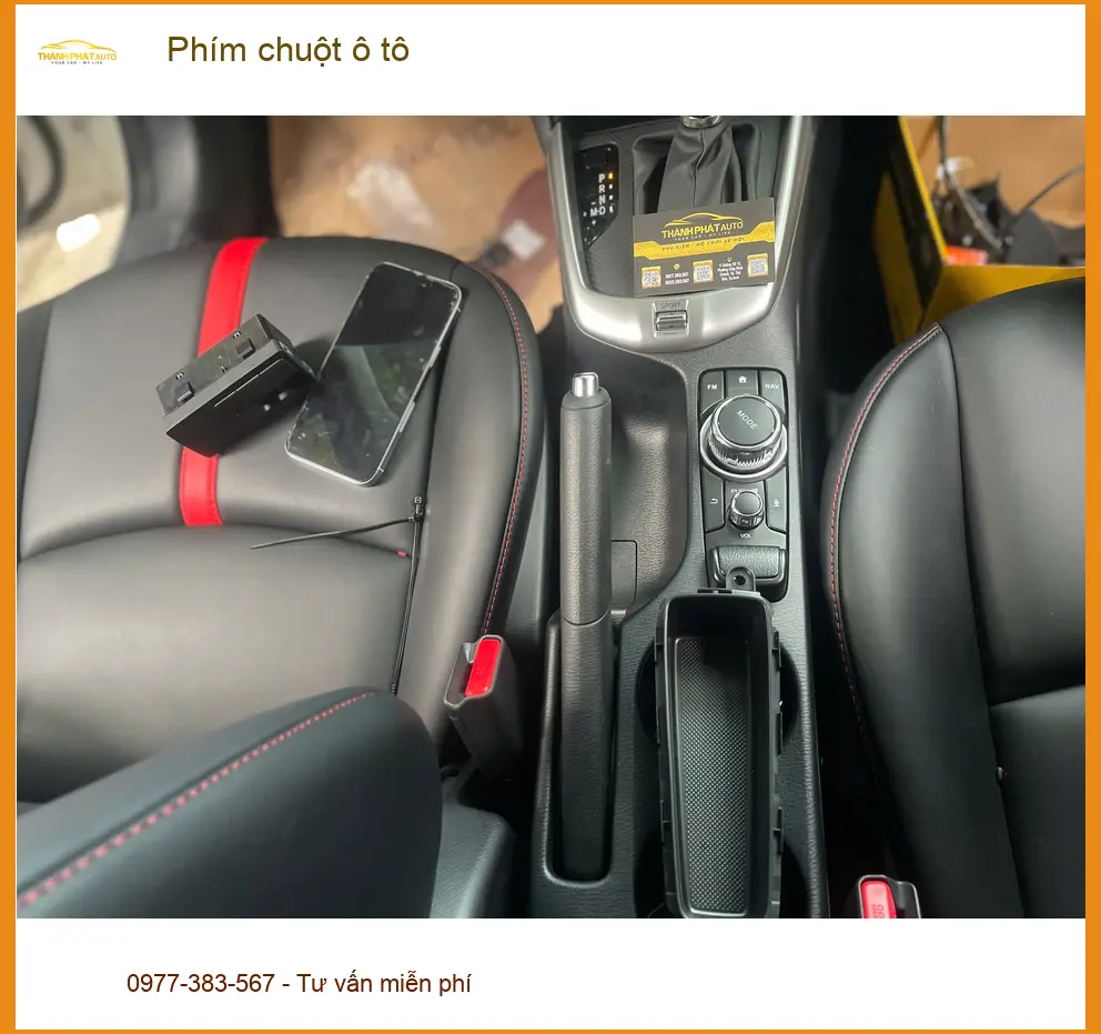 Anh Quân lắp phím chuột ô tô Hyundai Accent tại Quận 4 cho tiện điều khiển ảnh thực tế 2