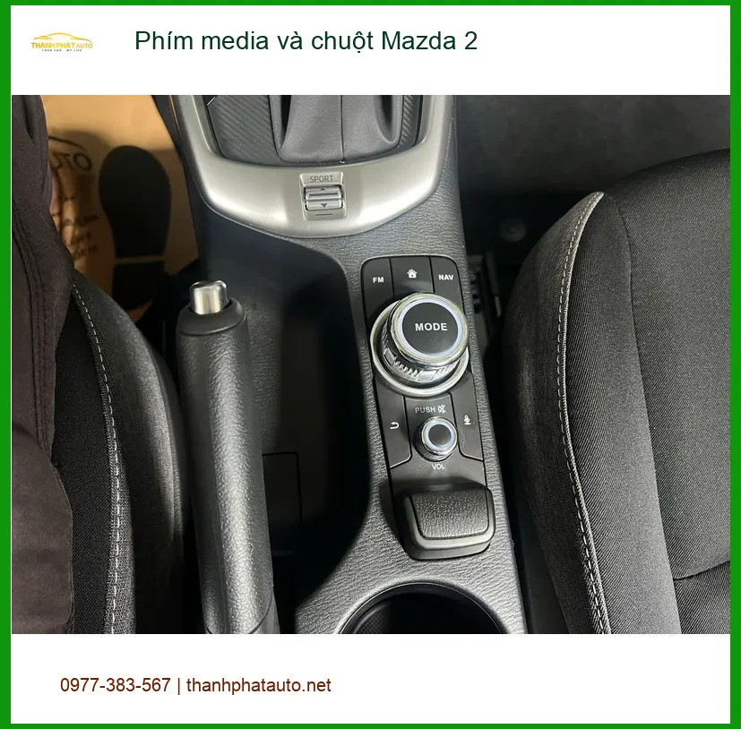 Anh Tùng nâng cấp Phím media và chuột Mazda 2 Quận 2 vì muốn trải nghiệm giải trí tốt hơn trên xe
