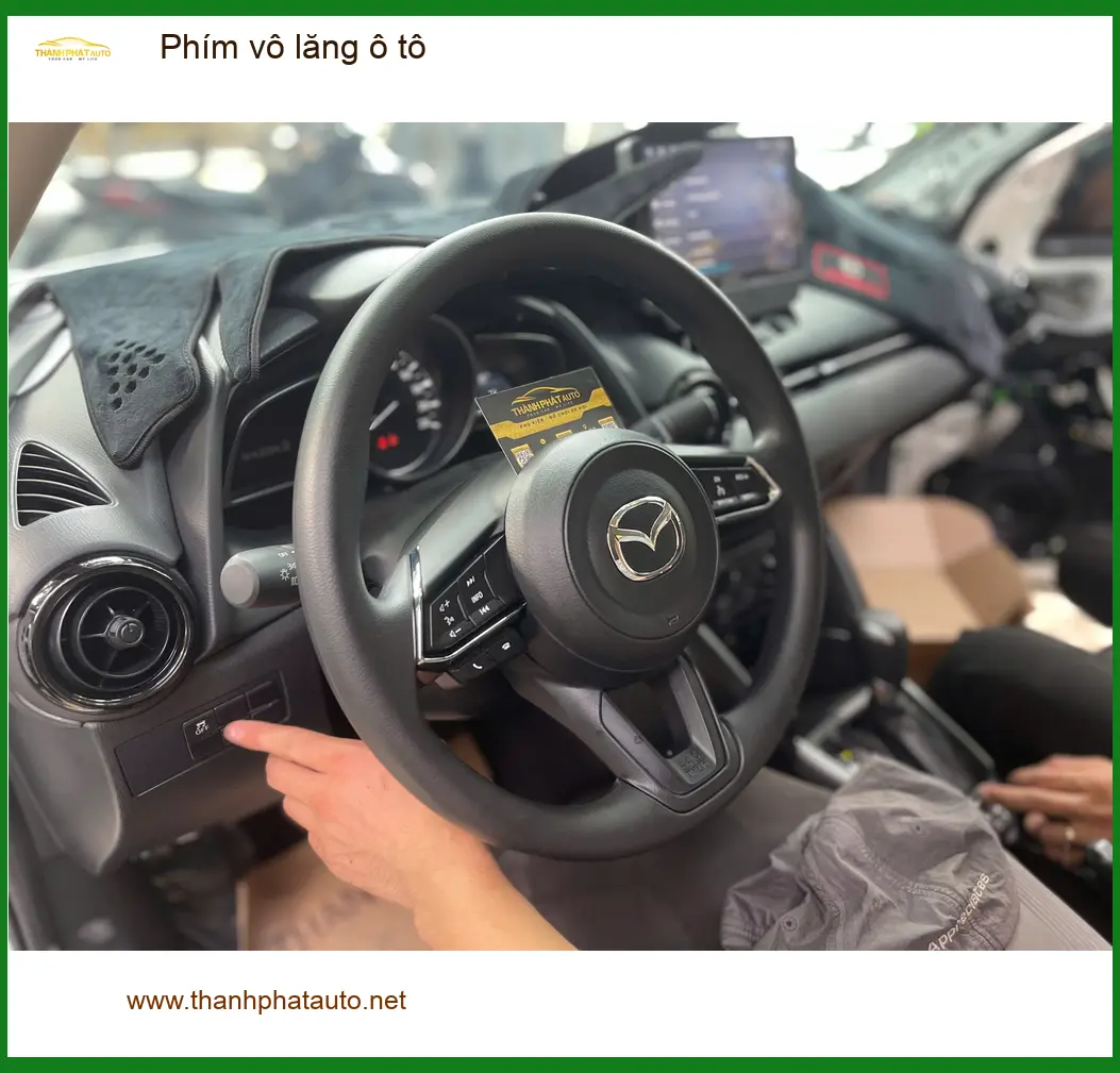 Anh Nam lắp Phím vô lăng ô tô Honda CRV tại Quận 12 tiện ích