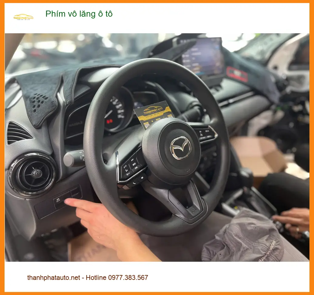 Chị Thư nâng cấp phím vô lăng ô tô Hyundai Accent tại Quận Tân Bình tiện dụng