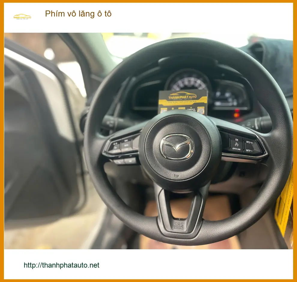 Chị Thảo lắp phím vô lăng ô tô cho Kia K3 tại Quận 9 vì phím zin hỏng ảnh thực tế 2