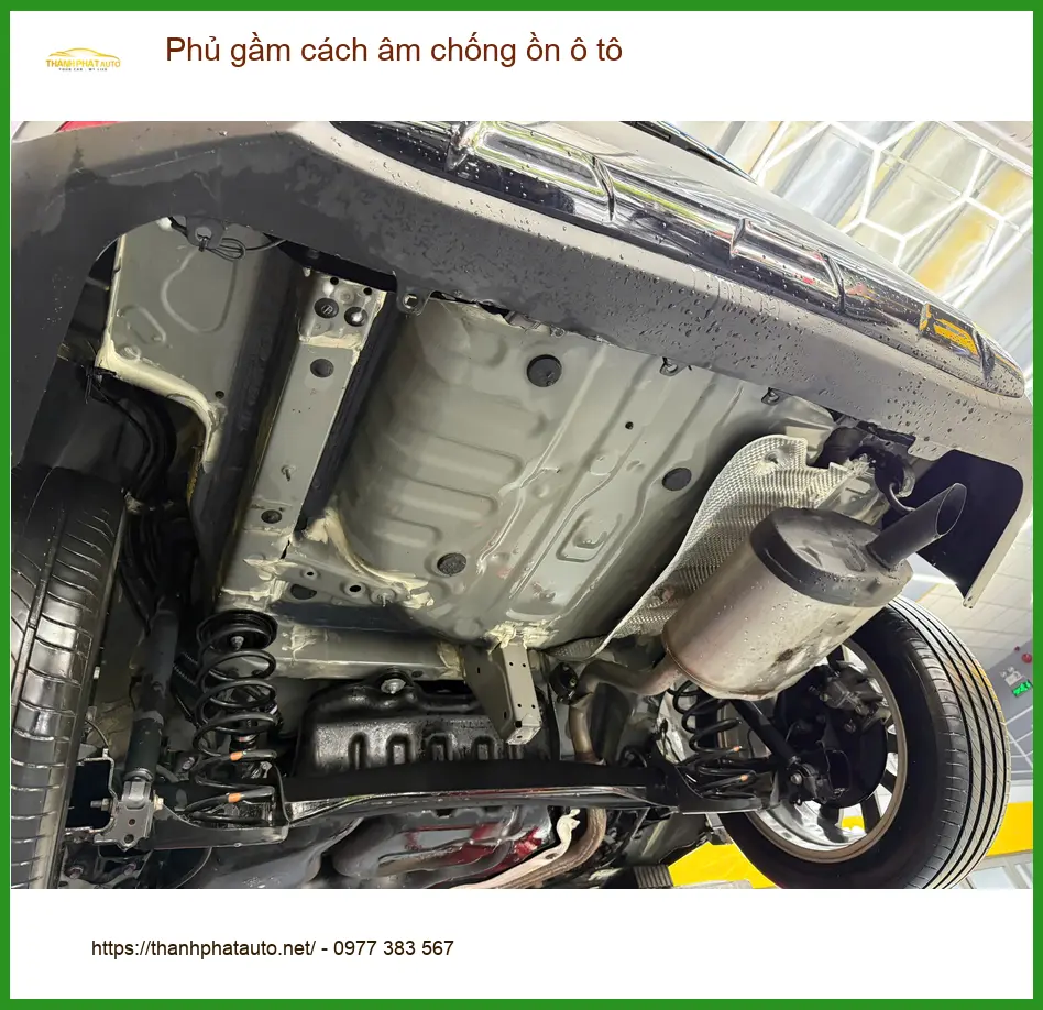 Anh Tùng Honda CRV phủ gầm cách âm chống ồn tại Tân Bình, xe êm ru ảnh thực tế 3