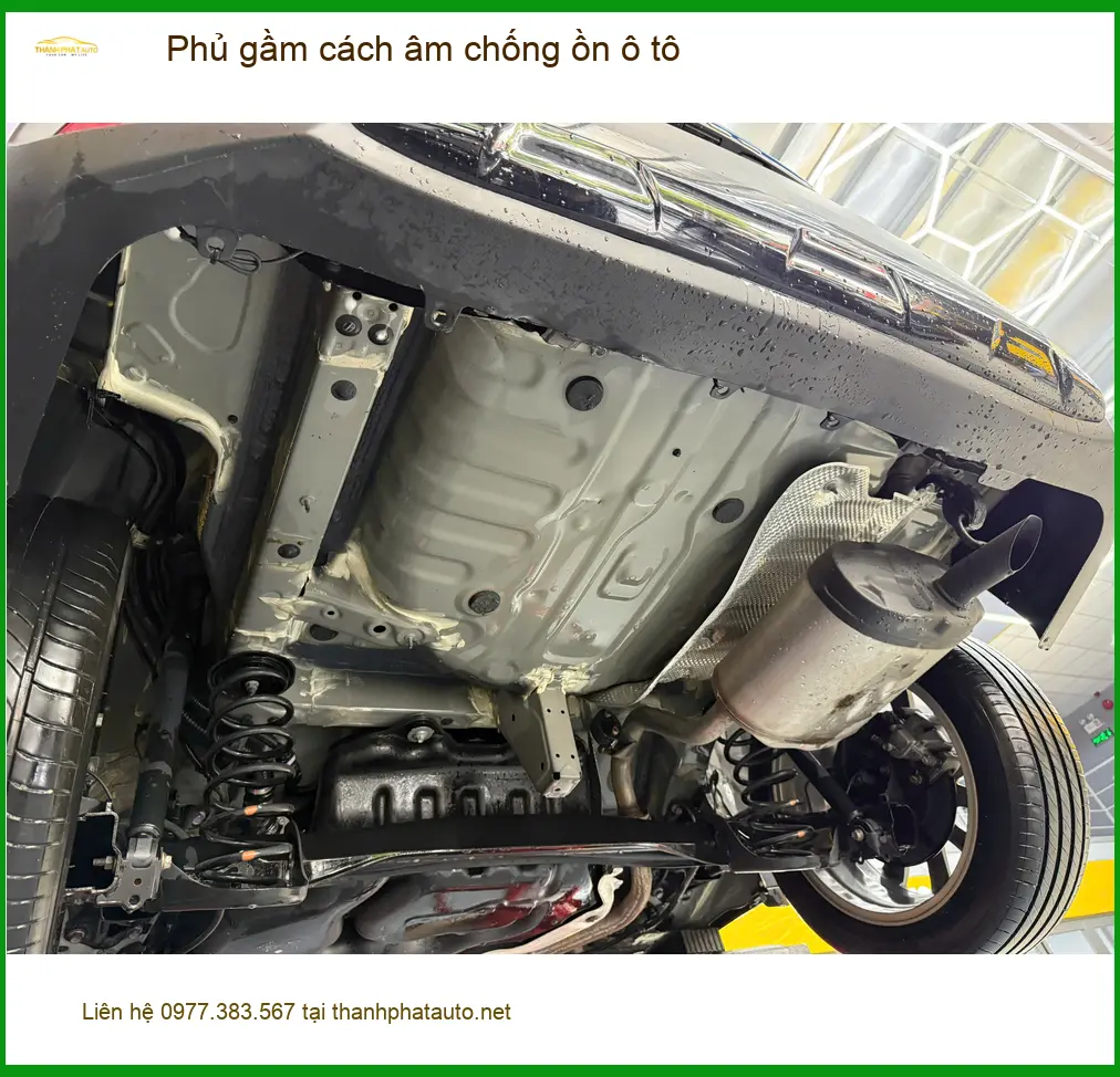 Anh Khang phủ gầm cách âm chống ồn ô tô Kia Carnival tại Quận 9