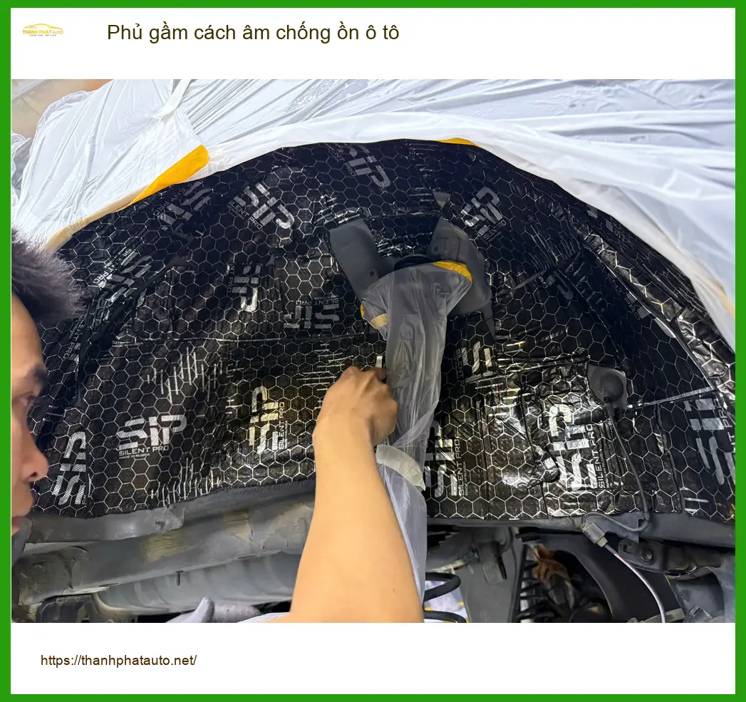 Anh Khang phủ gầm cách âm chống ồn ô tô Kia Carnival tại Quận 9 ảnh thực tế 2