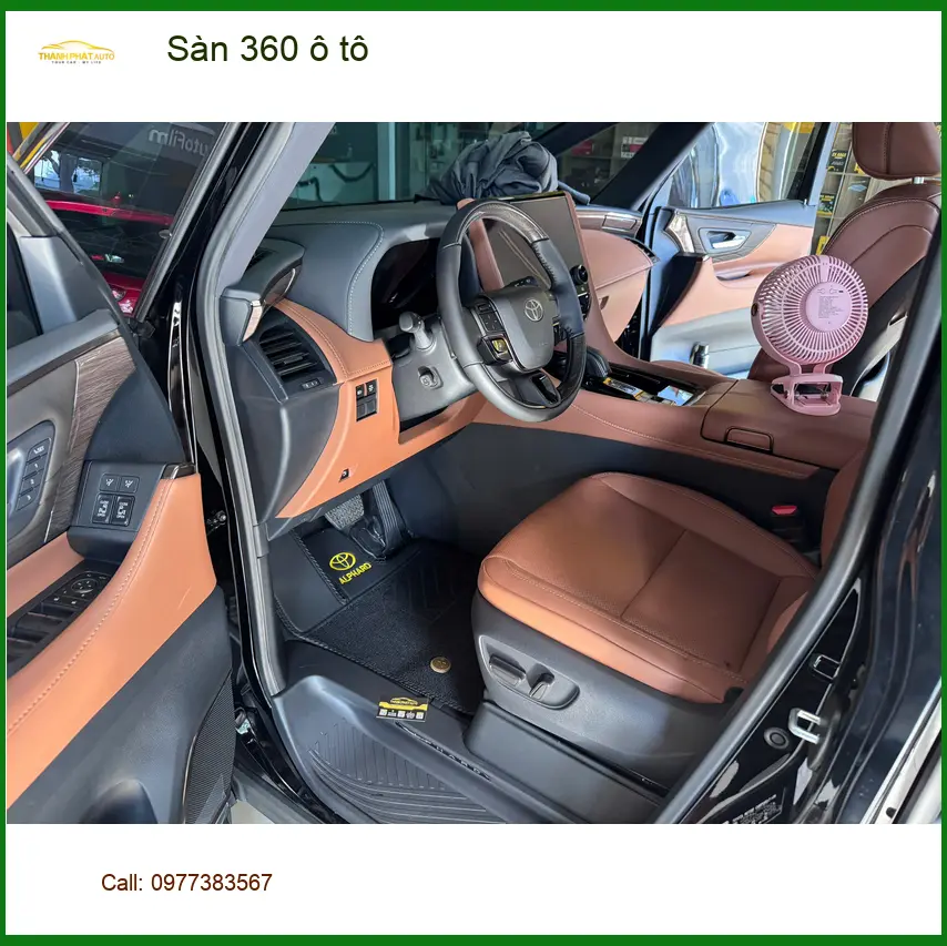 Chị Thảo lắp Sàn 360 ô tô cho Toyota Camry tại Quận 6 để nội thất xe luôn sạch đẹp ảnh thực tế 2
