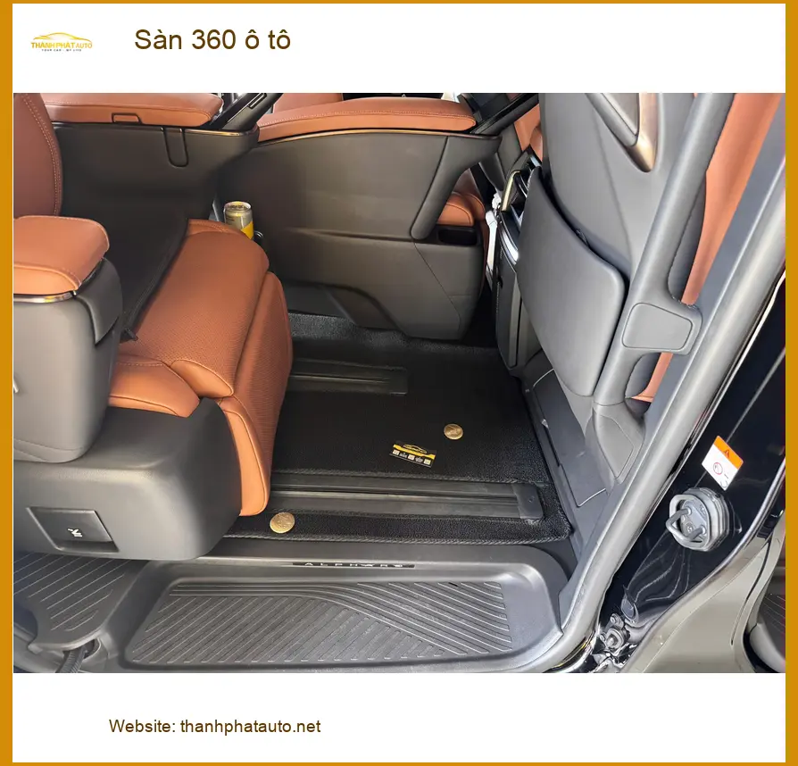 Chị Thảo lắp Sàn 360 ô tô cho Toyota Camry tại Quận 6 để nội thất xe luôn sạch đẹp ảnh thực tế 3