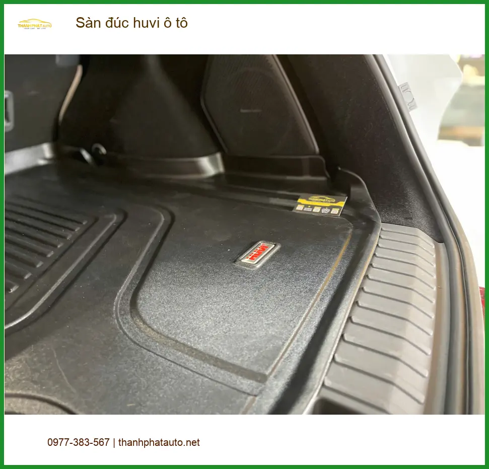 Anh Khang lắp sàn đúc huvi ô tô cho Hyundai Accent tại Quận 12 để giữ nội thất sạch sẽ ảnh thực tế 4