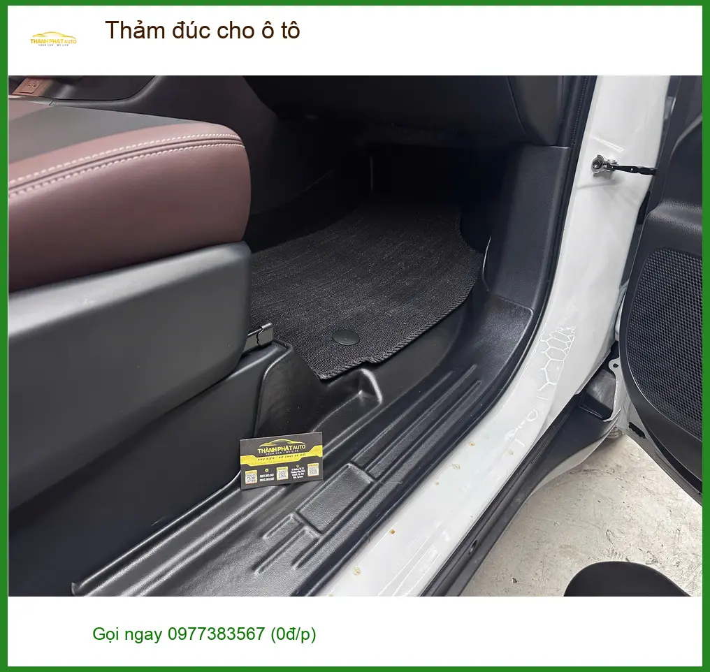 Anh Duy lắp thảm đúc cho ô tô Hyundai Accent tại Quận 1 giữ nội thất sạch sẽ ảnh thực tế 2