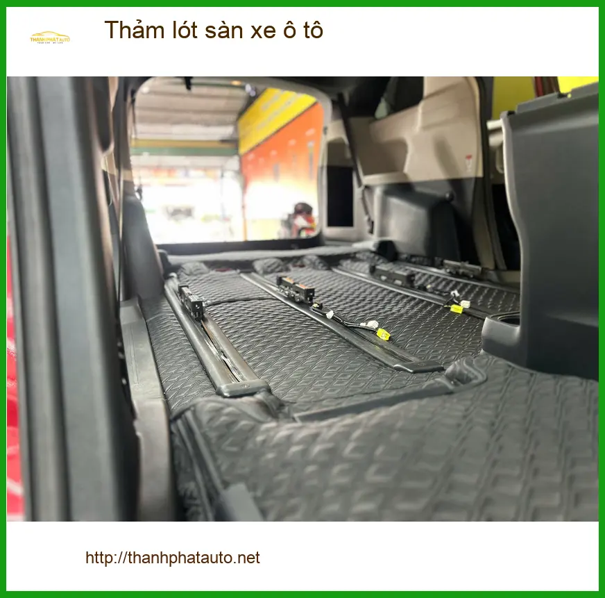 Anh Khang thay thảm lót sàn xe ô tô Hyundai Creta tại Hóc Môn