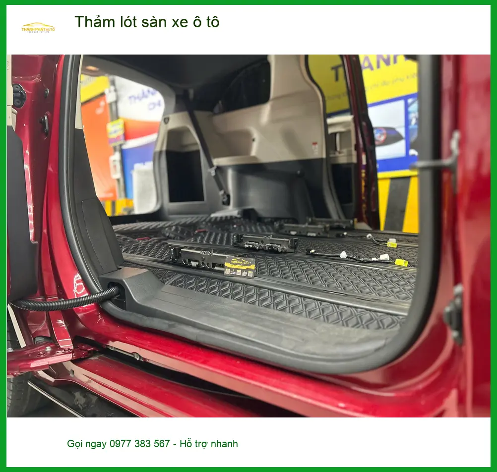 Chị Thảo lắp thảm lót sàn ô tô Honda CRV tại Cần Giờ giữ nội thất sạch đẹp ảnh thực tế 3