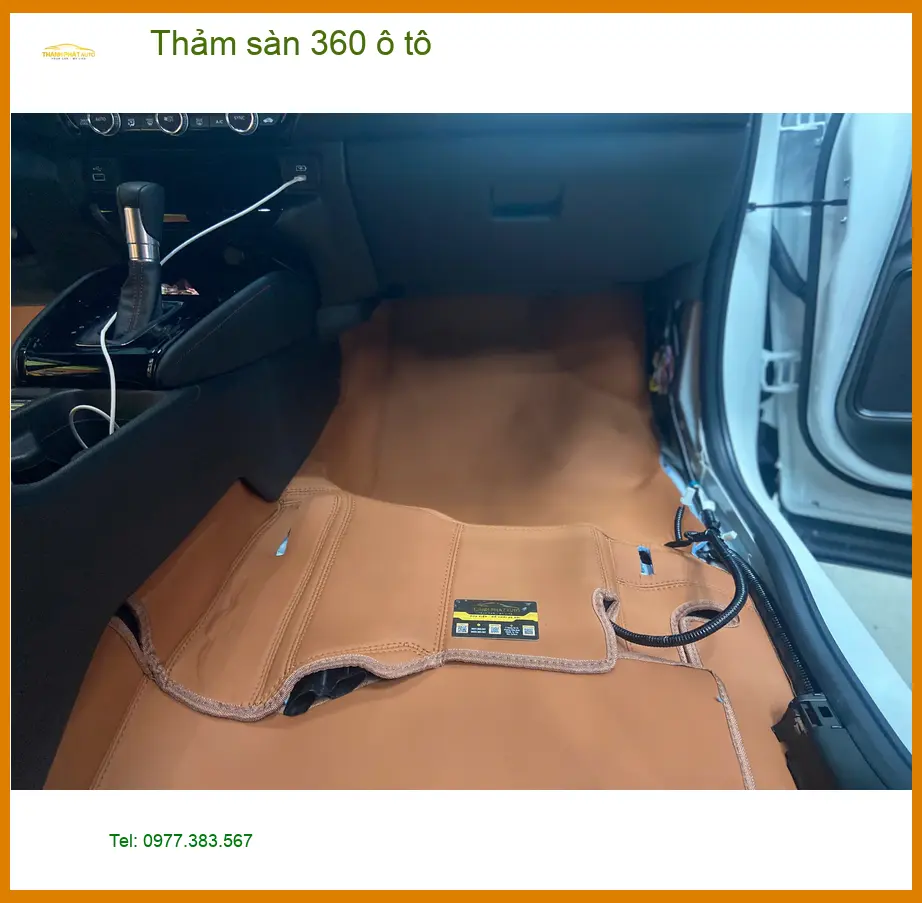 Anh Văn Kiên lắp Thảm sàn 360 ô tô cho VinFast Lux A2.0 tại Quận 4