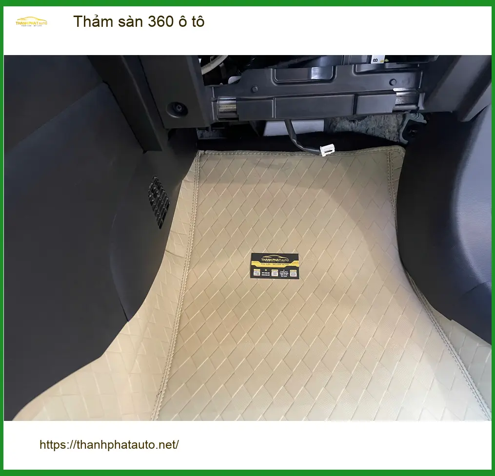 Chị Thanh lắp Thảm sàn 360 ô tô cho Hyundai Santa Fe ở Quận 12 vì thảm cũ khó giặt ảnh thực tế 4