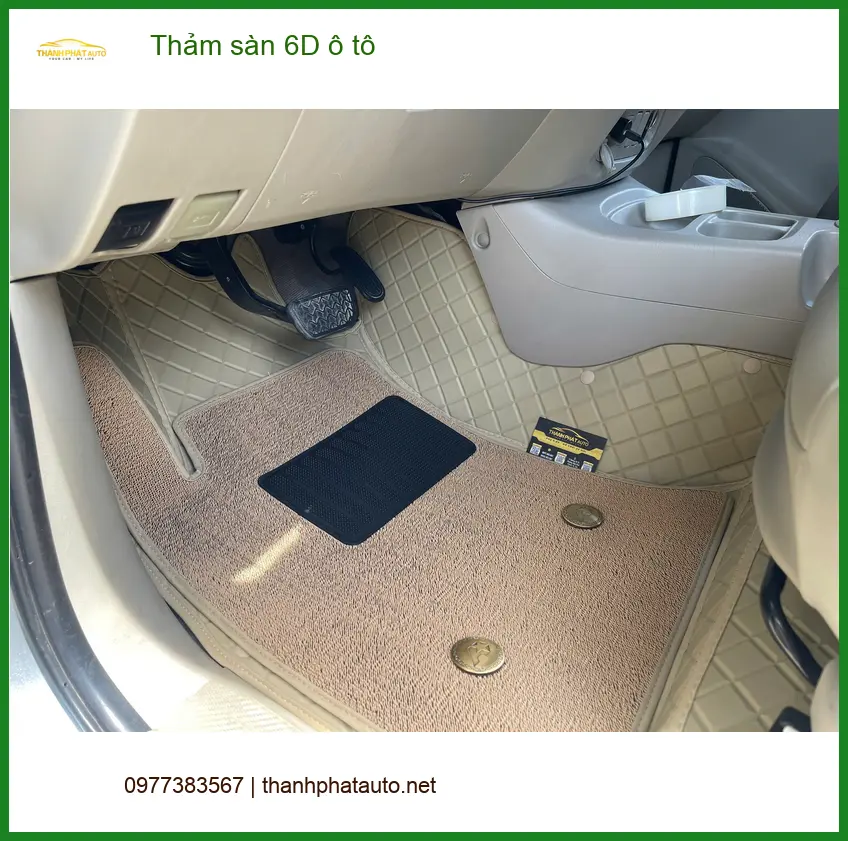 Anh Quang Minh thay thảm sàn 6D ô tô cho Honda CR-V tại Quận Tân Phú ảnh thực tế 3