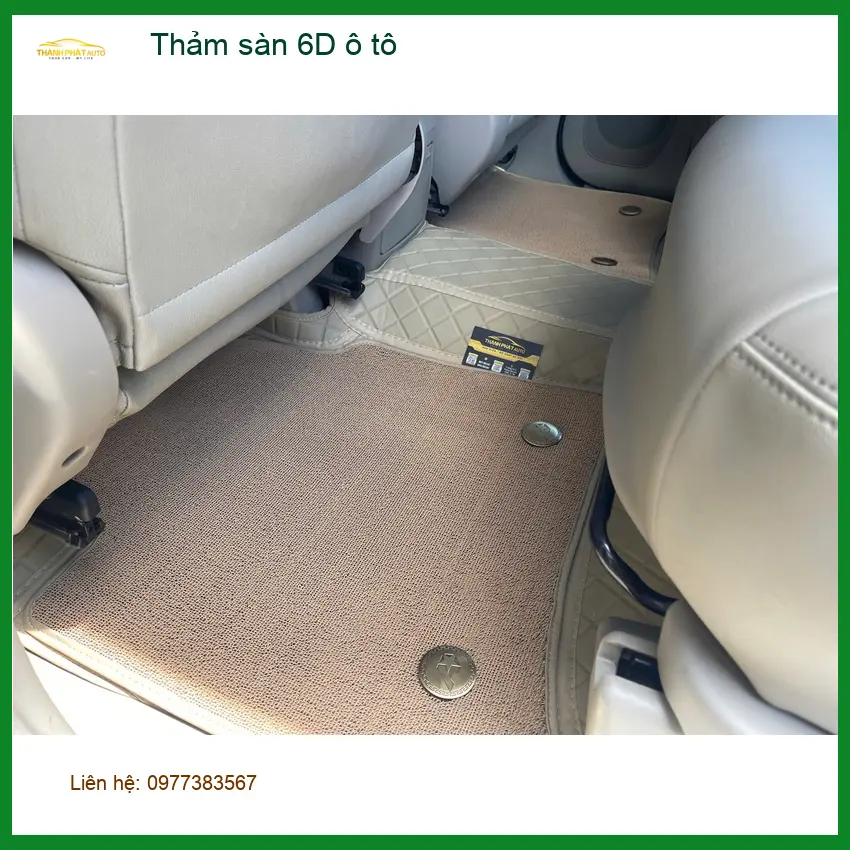 Chị Mai lắp thảm sàn 6D ô tô cho Mazda CX-5 tại Quận 2 để xe luôn sạch sẽ và sang trọng