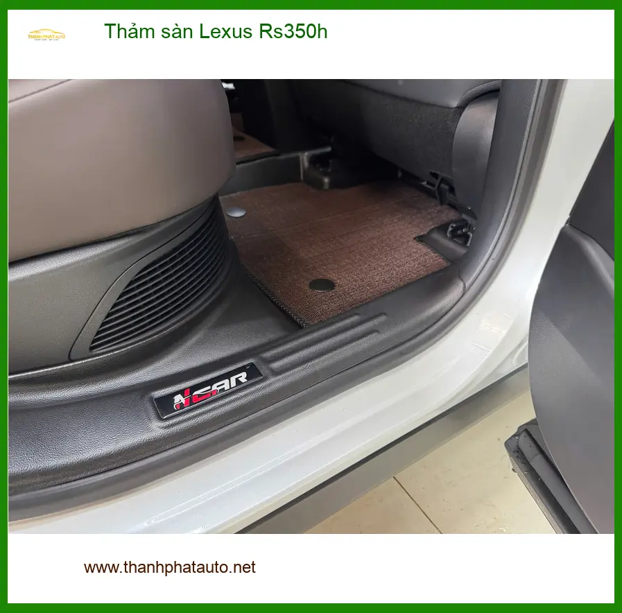 Anh Đức An lắp thảm sàn Lexus Rs350h tại Quận Bình Thạnh để nội thất luôn sạch đẹp ảnh thực tế 2
