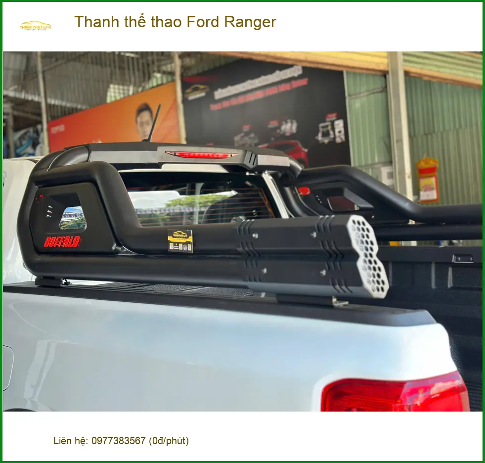 Anh Minh lắp Thanh thể thao Ford Ranger tại Quận Gò Vấp để chuyến đi dã ngoại thêm an toàn