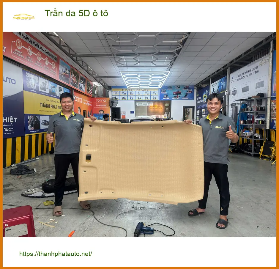 Chị Thảo bọc trần da 5D ô tô cho Honda CRV tại Quận 12 để nội thất sang trọng hơn