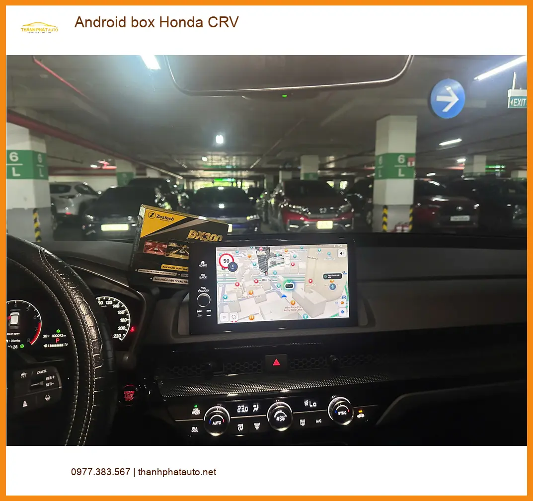 Chú Vinh lắp Android box Honda CRV tại Quận 12 để xem YouTube khi chờ con tan học