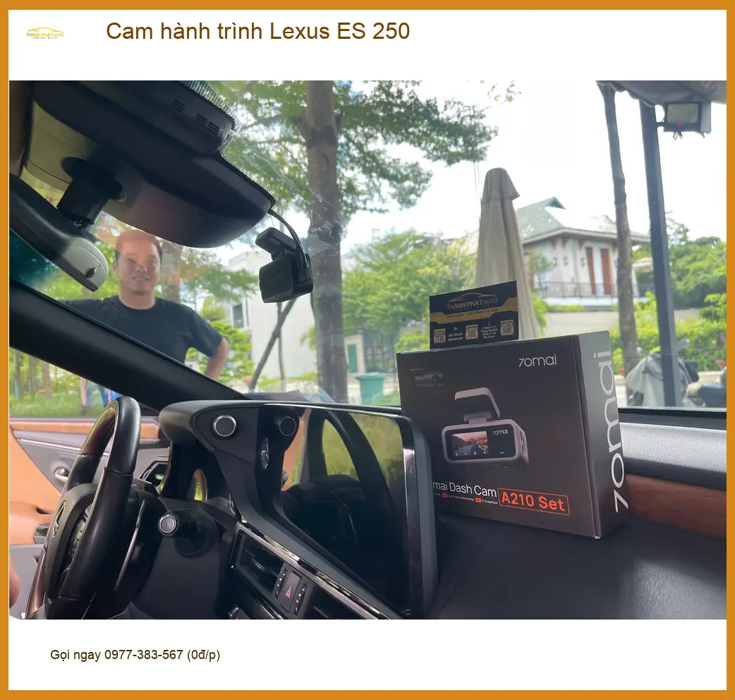 Anh Vĩnh lắp cam hành trình Lexus ES 250 tại Quận 9 để giám sát hành trình
