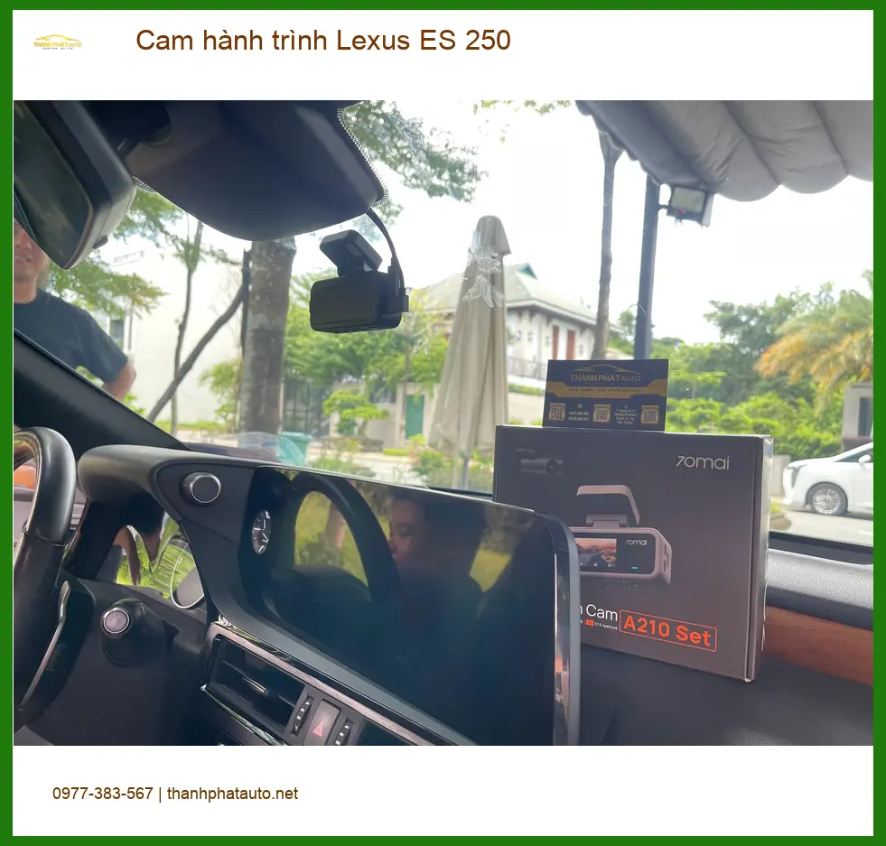 Anh Vĩnh lắp cam hành trình Lexus ES 250 tại Quận 9 để giám sát hành trình ảnh thực tế 3
