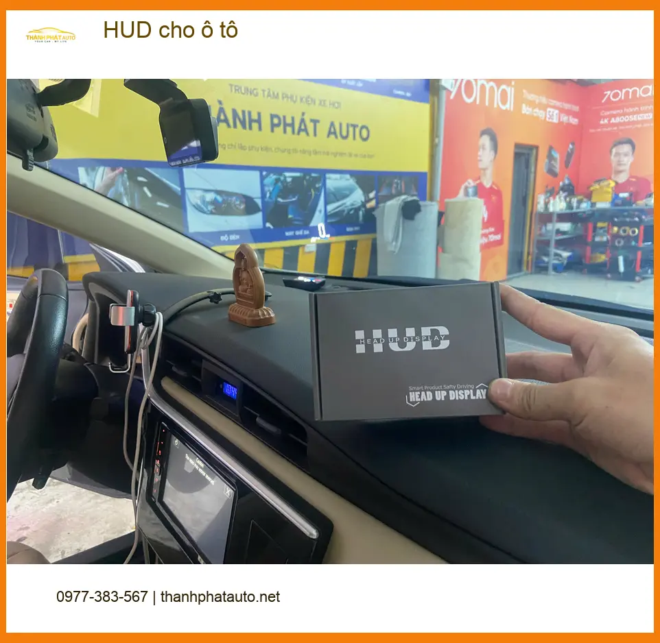 Anh Tùng lắp HUD cho ô tô Honda CRV tại Quận 12 để hiển thị thông tin rõ ràng hơn ảnh thực tế 2