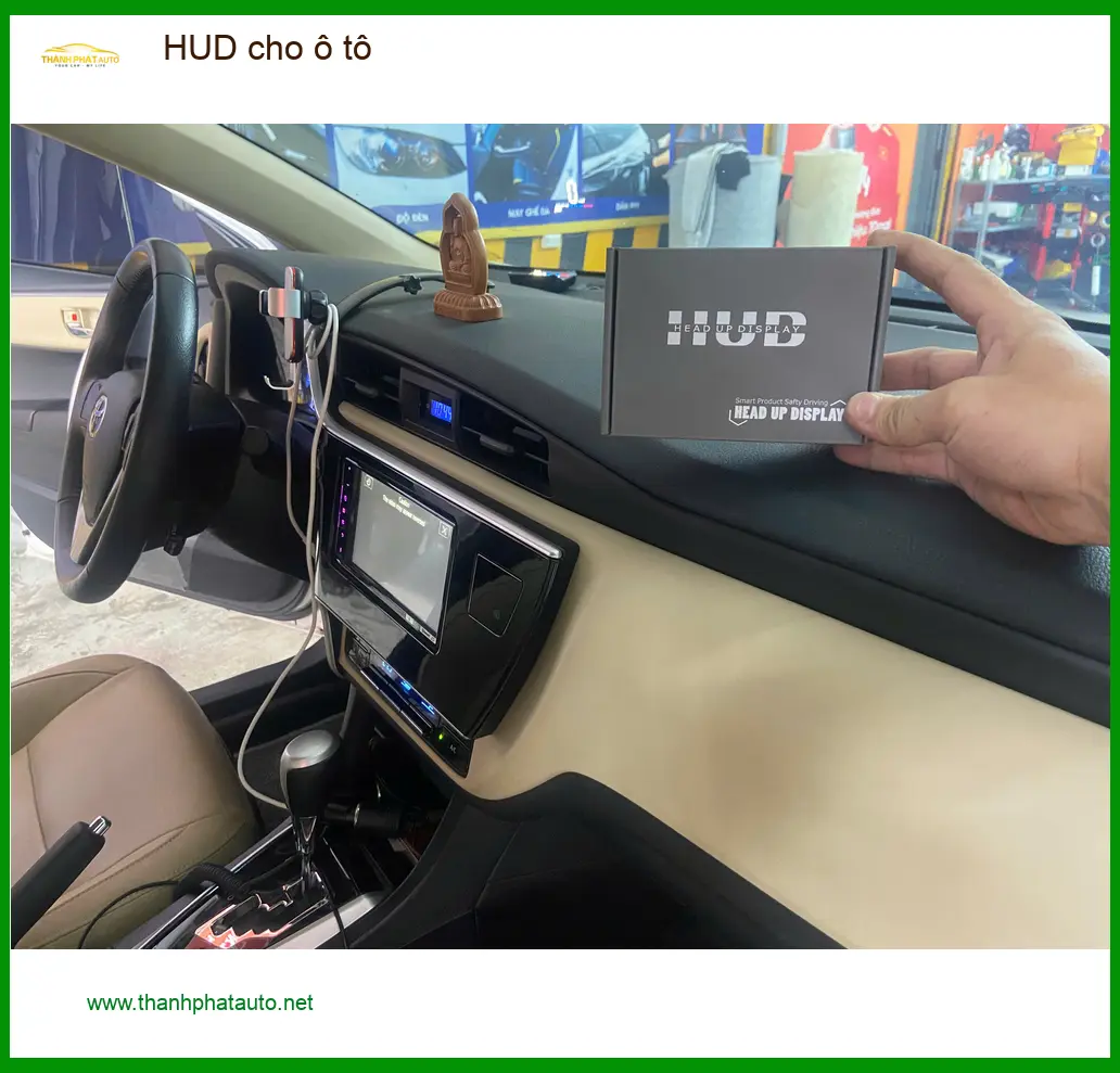 Anh Tùng lắp HUD cho ô tô Honda CRV tại Quận 12 để hiển thị thông tin rõ ràng hơn ảnh thực tế 4