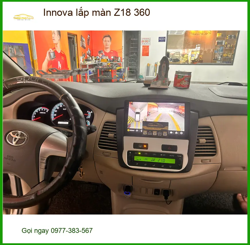 Chú Tấn lắp màn hình Z18 360 cho Innova ở Quận 12 để lái xe an toàn hơn