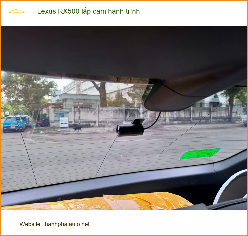 Anh Tùng lắp cam hành trình Lexus RX500 tại Quận 9, đảm bảo chất lượng ảnh thực tế 2