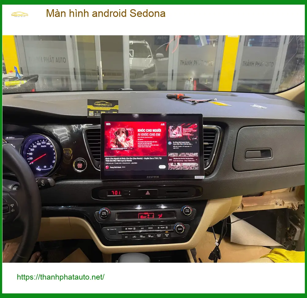 Anh Bách lắp màn hình Android cho Sedona tại Quận 9 để nâng tầm trải nghiệm giải trí