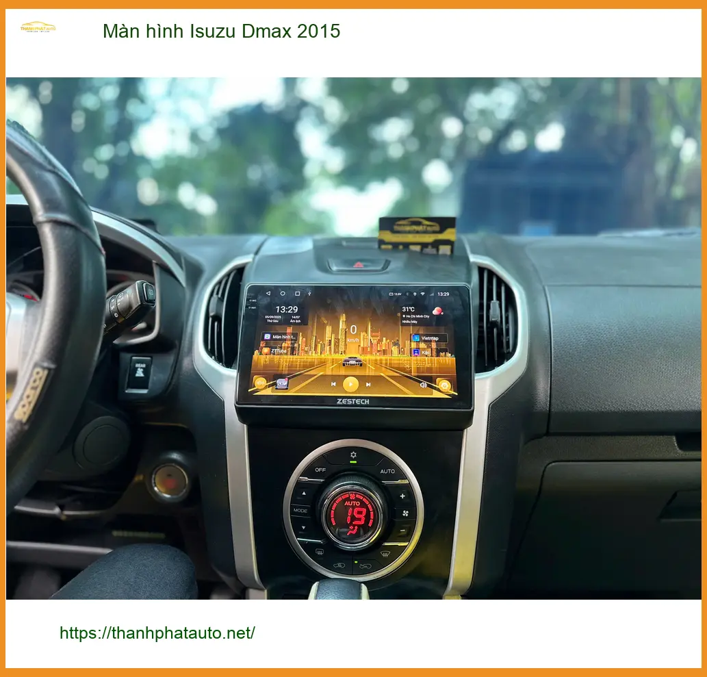 Anh Phong nâng cấp màn hình Isuzu Dmax 2015 tại Quận 9 vì màn hình cũ bị giật lag