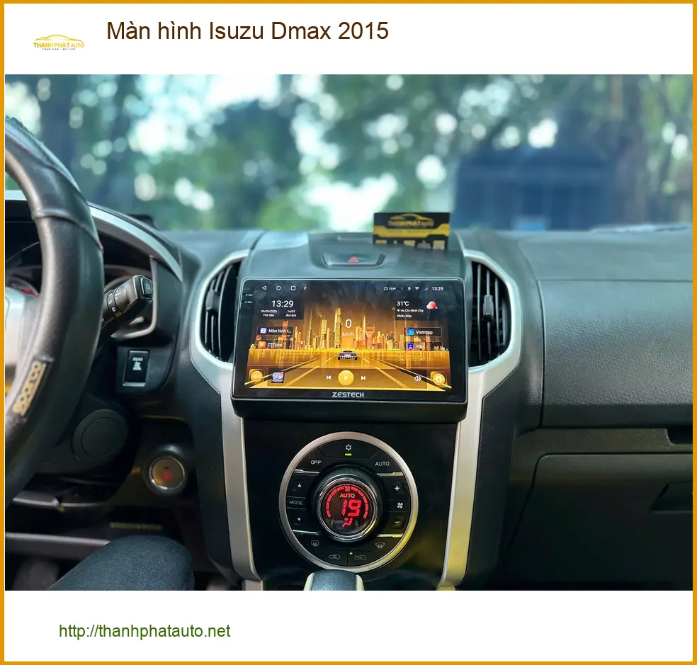 Anh Quang lắp màn hình Isuzu Dmax 2015 Quận 12 vì màn zin đã cũ ảnh thực tế 2