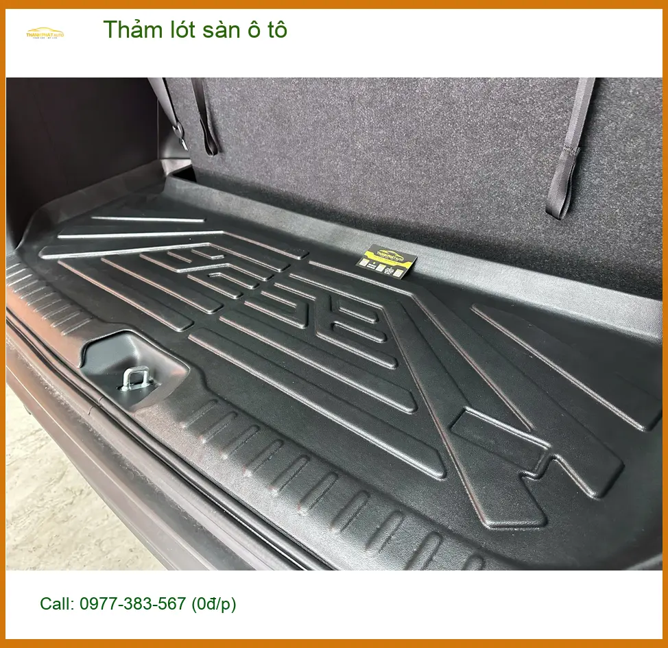 Anh Khang lắp thảm lót sàn ô tô VinFast Lux SA2.0 tại Quận 12 để nội thất luôn sạch sẽ ảnh thực tế 4