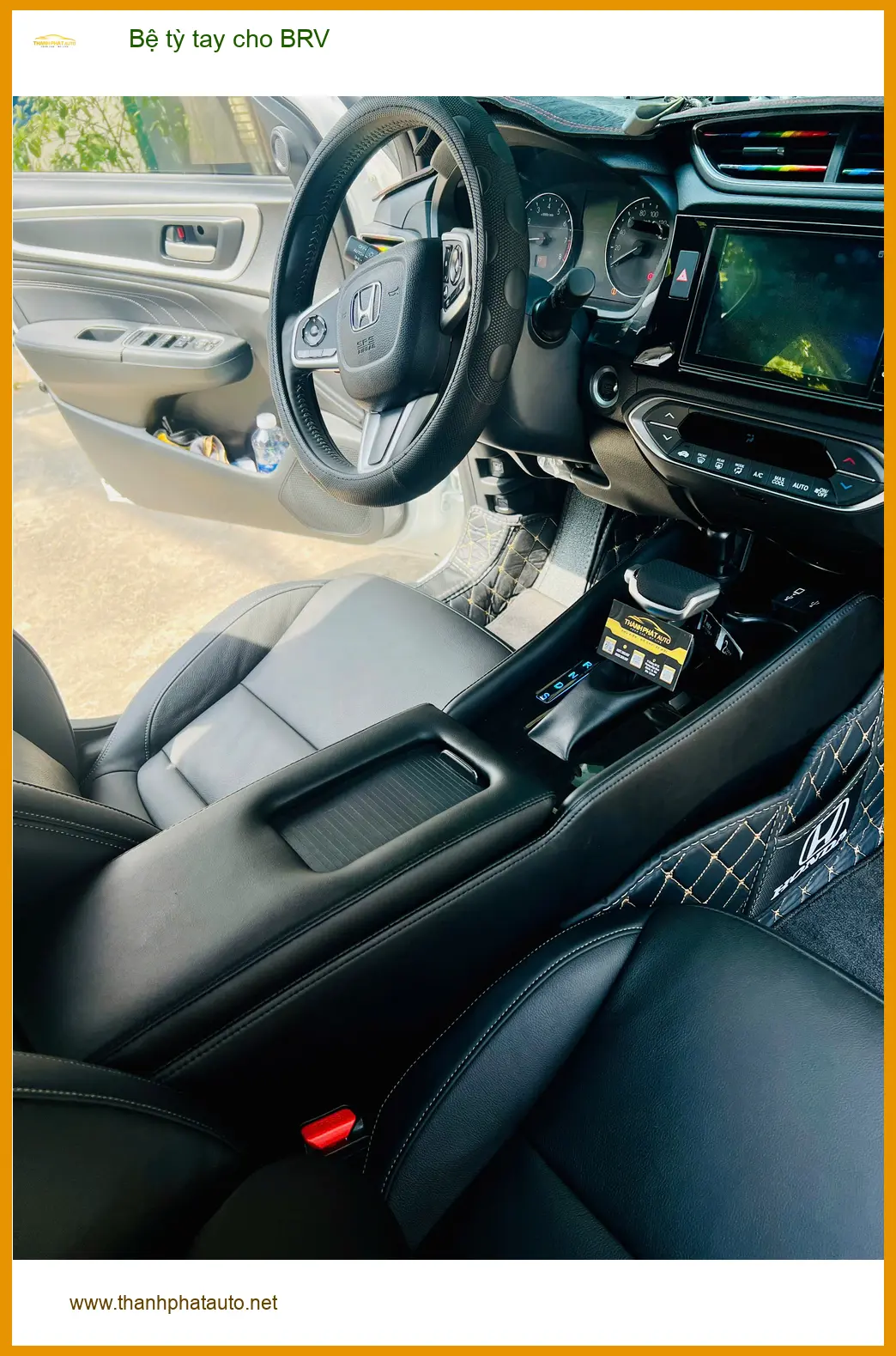 Chị Thảo lắp bệ tỳ tay cho Honda BRV tại Quận 9 để giảm mỏi tay