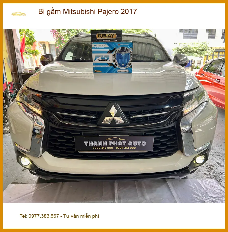 Anh Quang độ bi gầm Mitsubishi Pajero 2017 tại Quận Thủ Đức vì đèn zin yếu ảnh thực tế 2