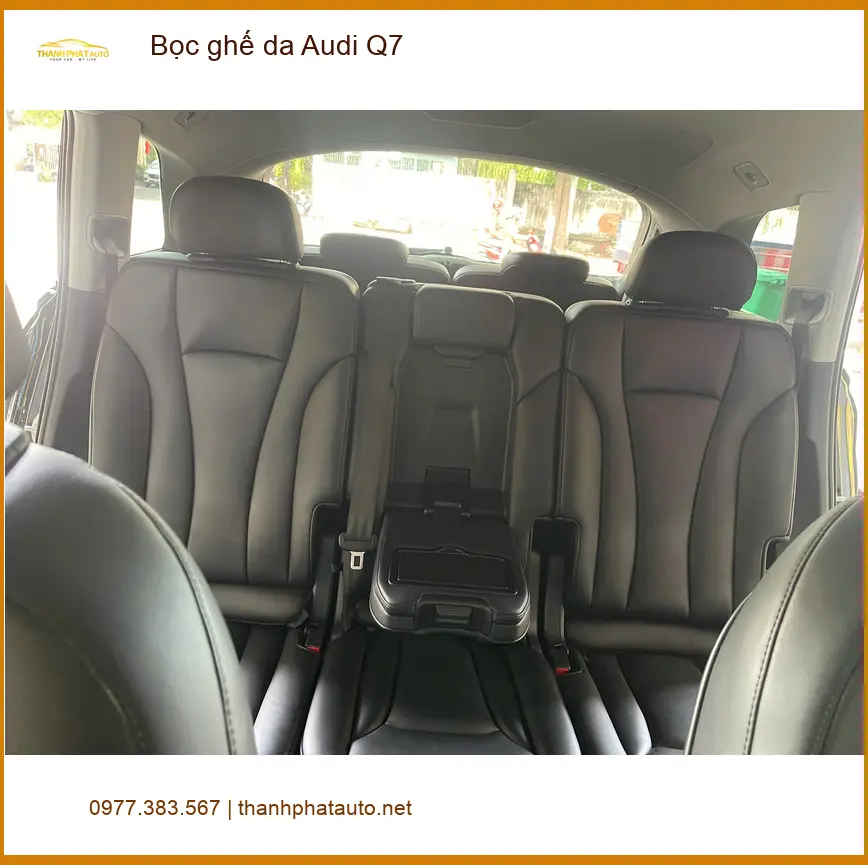 Chị Thảo bọc ghế da Audi Q7 tại Quận 9 muốn nội thất xe đẳng cấp hơn ảnh thực tế 4