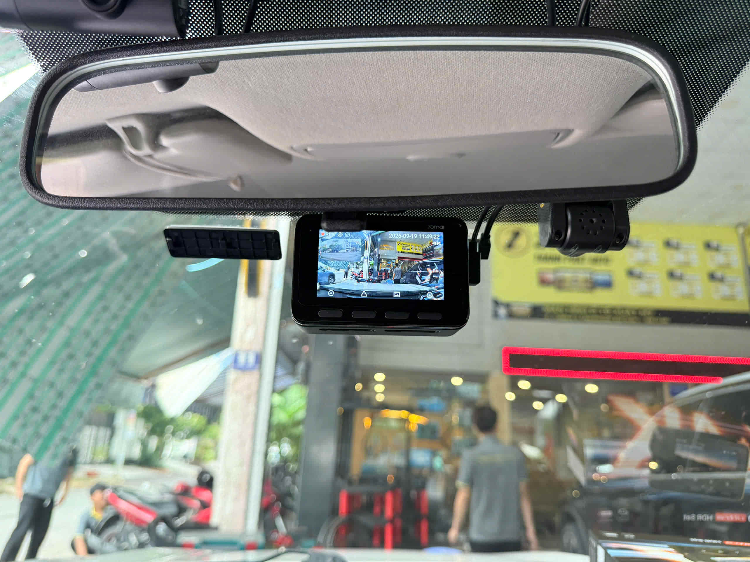 Camera Hành Trình 70mai A900 Ultra