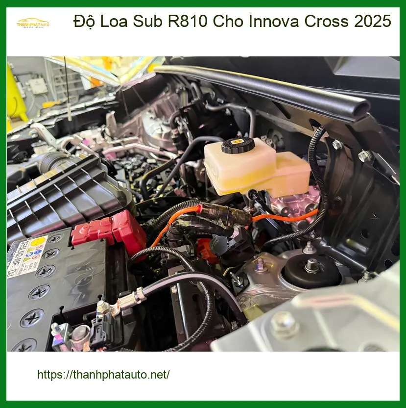 Anh Nam độ Loa Sub R810 Innova Cross 2025 tại Quận 12 âm thanh cực đỉnh ảnh thực tế 5