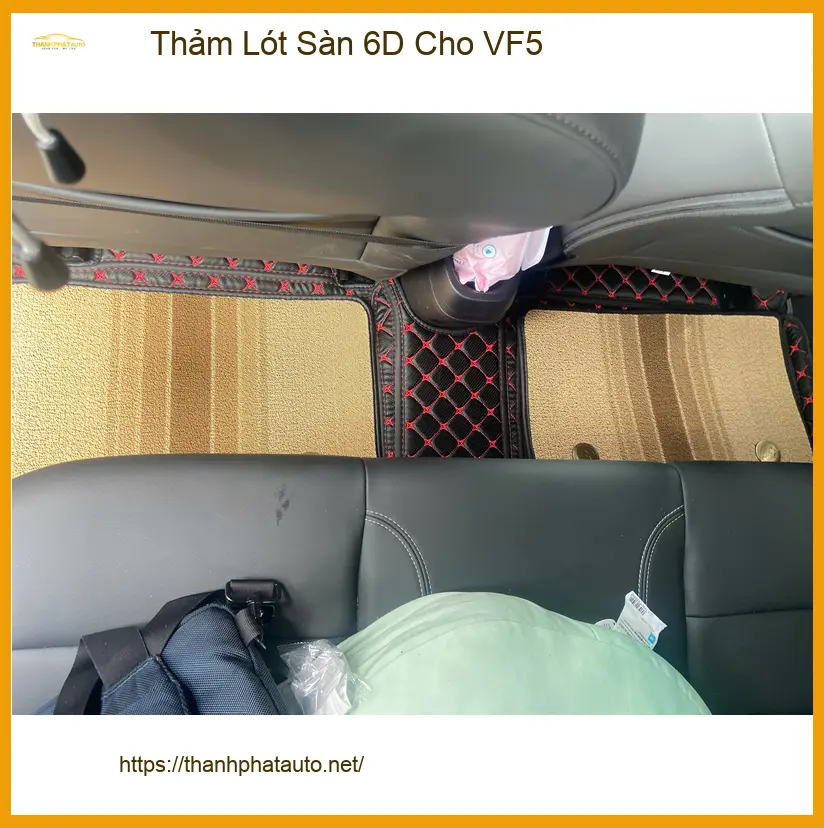 Anh Khải lắp Thảm Lót Sàn 6D cho VF5 tại Quận 12 giữ xe luôn sạch đẹp ảnh thực tế 2