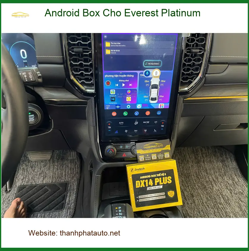 Anh Thanh gắn Android Box cho Everest Platinum Quận 9 xem YouTube, dẫn đường