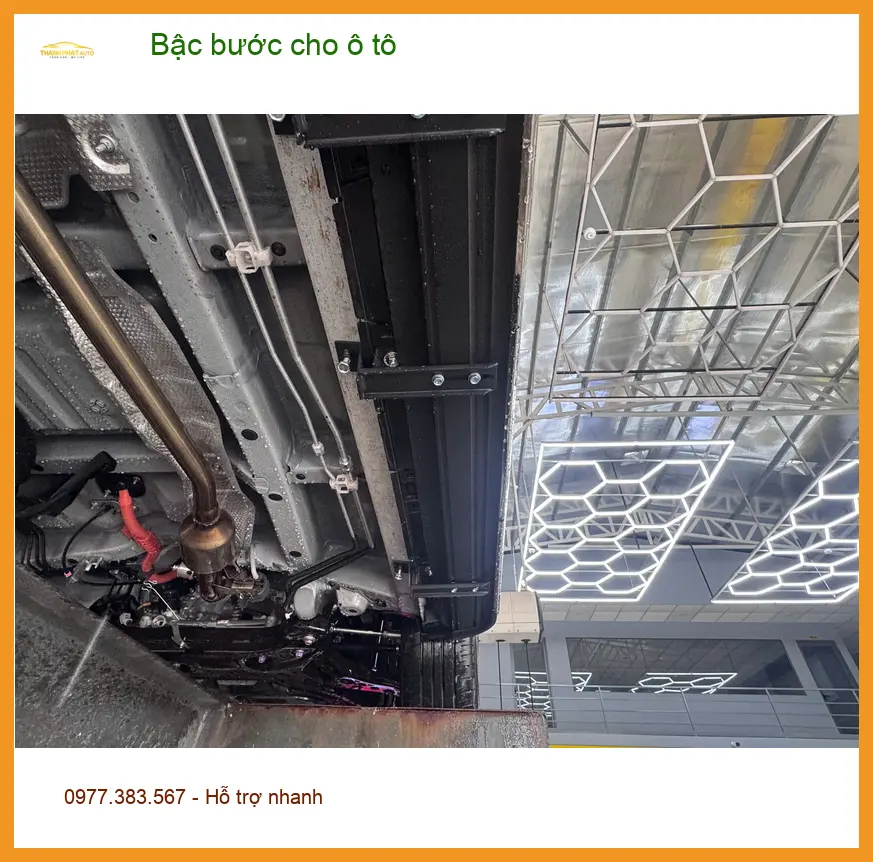 Anh Tấn lắp bậc bước cho Hyundai Santa Fe tại Quận 6 để lên xuống xe tiện hơn ảnh thực tế 5