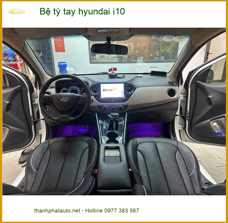 Anh Trường lắp Bệ tỳ tay Hyundai i10 tại Gò Vấp để tăng tiện nghi lái xe