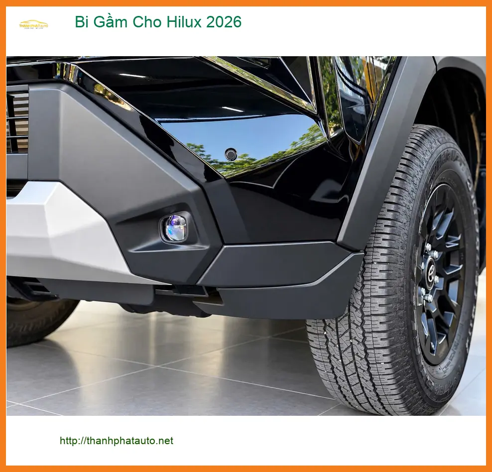 Anh Tú độ bi gầm cho Hilux 2026 tại Quận Thủ Đức để lái xe an toàn hơn buổi tối