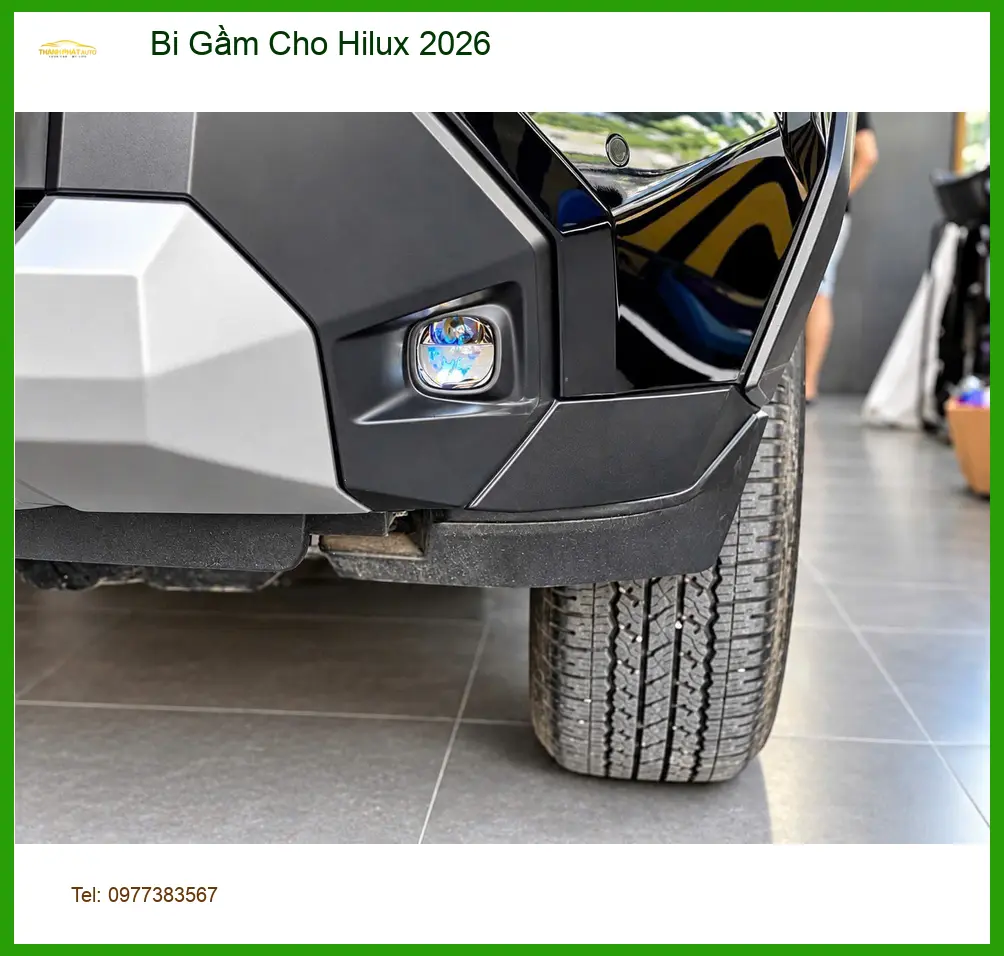 Anh Tú độ bi gầm cho Hilux 2026 tại Quận Thủ Đức để lái xe an toàn hơn buổi tối ảnh thực tế 4