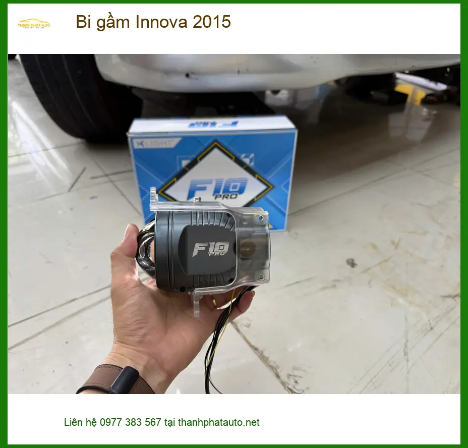 Chú Quang lắp bi gầm Innova 2015 tại Quận 4 để đi đường tối an toàn hơn ảnh thực tế 2