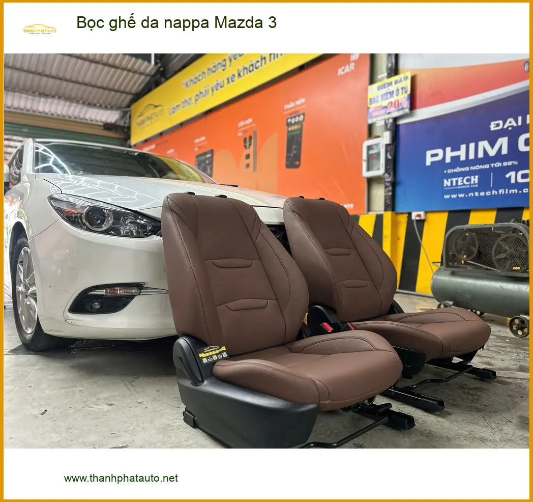 Anh Quang bọc ghế da Nappa Mazda 3 Quận Tân Bình vì ghế cũ xuống cấp